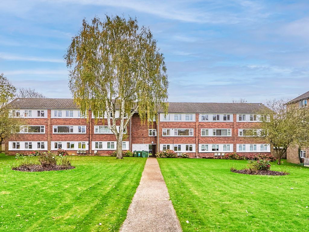 2 bed flat for sale in The Ridgeway, St. Albans, Hertfordshire AL4 Zoopla