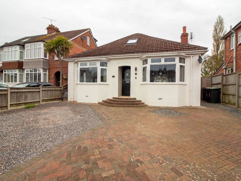 5 bed detached house for sale in Winifred Road, Waterlooville PO7 Zoopla