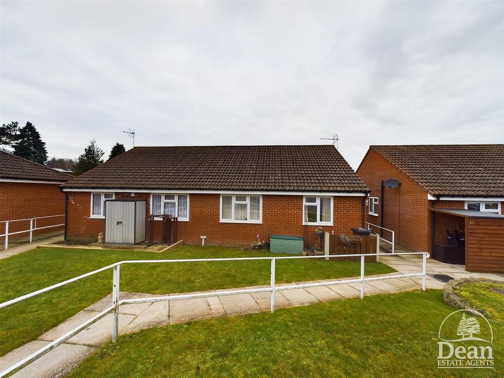 2 bed semidetached bungalow for sale in Kings Meade, Coleford GL16, £