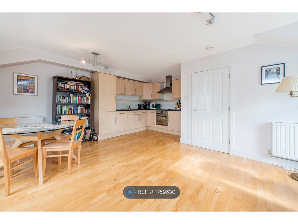 1 bed flat to rent in Inverness Place, London W2, £2,700 pcm Zoopla