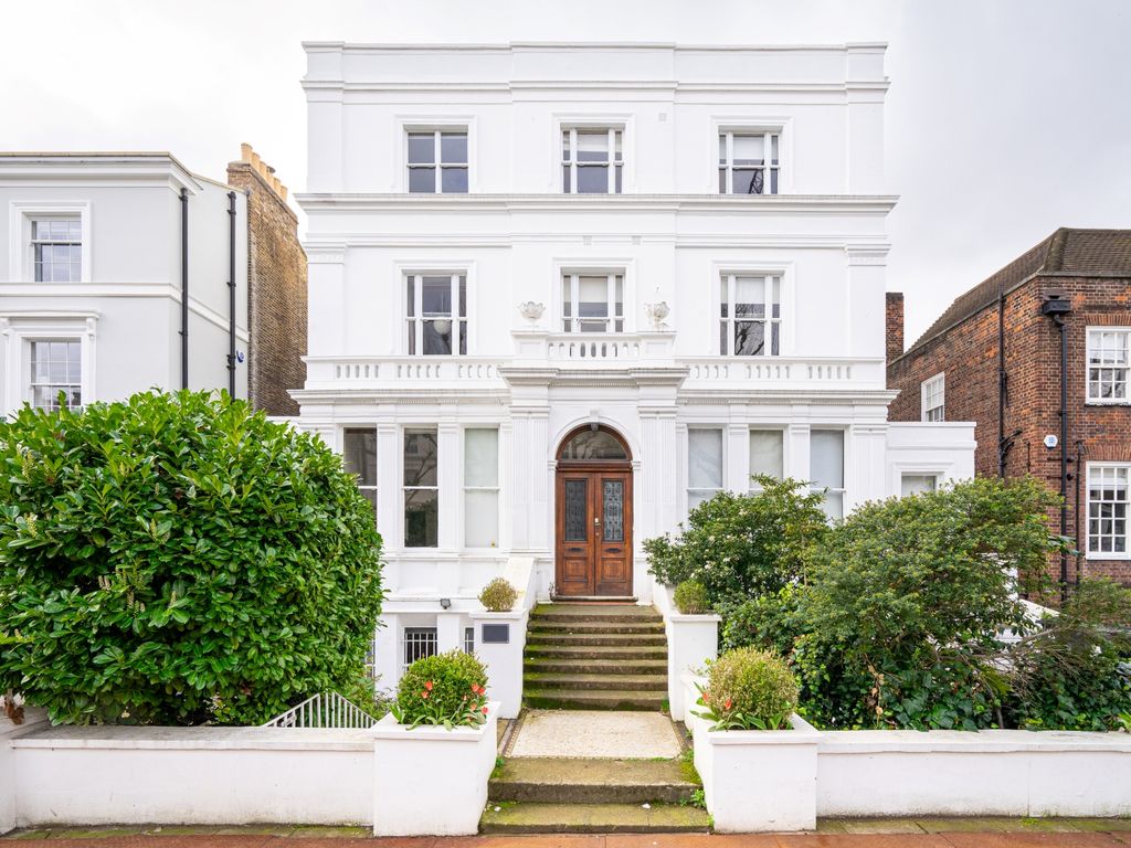 10 bed detached house for sale in Hamilton Terrace, London NW8, £