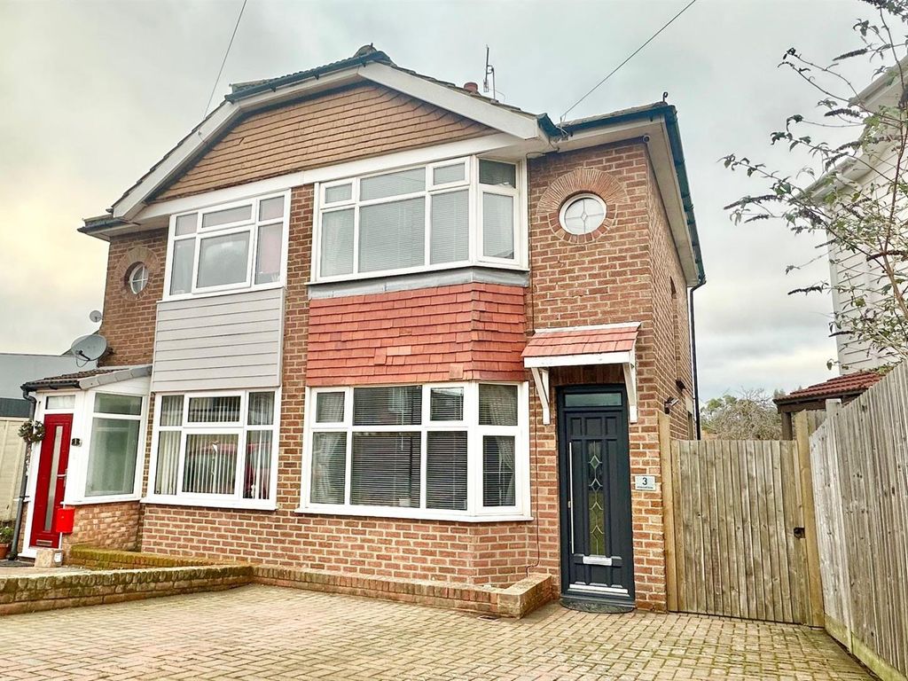 2 bed semidetached house for sale in Mildenhall Drive, St. LeonardsOn