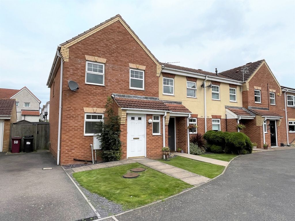 3 bed end terrace house for sale in Woodfield Road, South Normanton