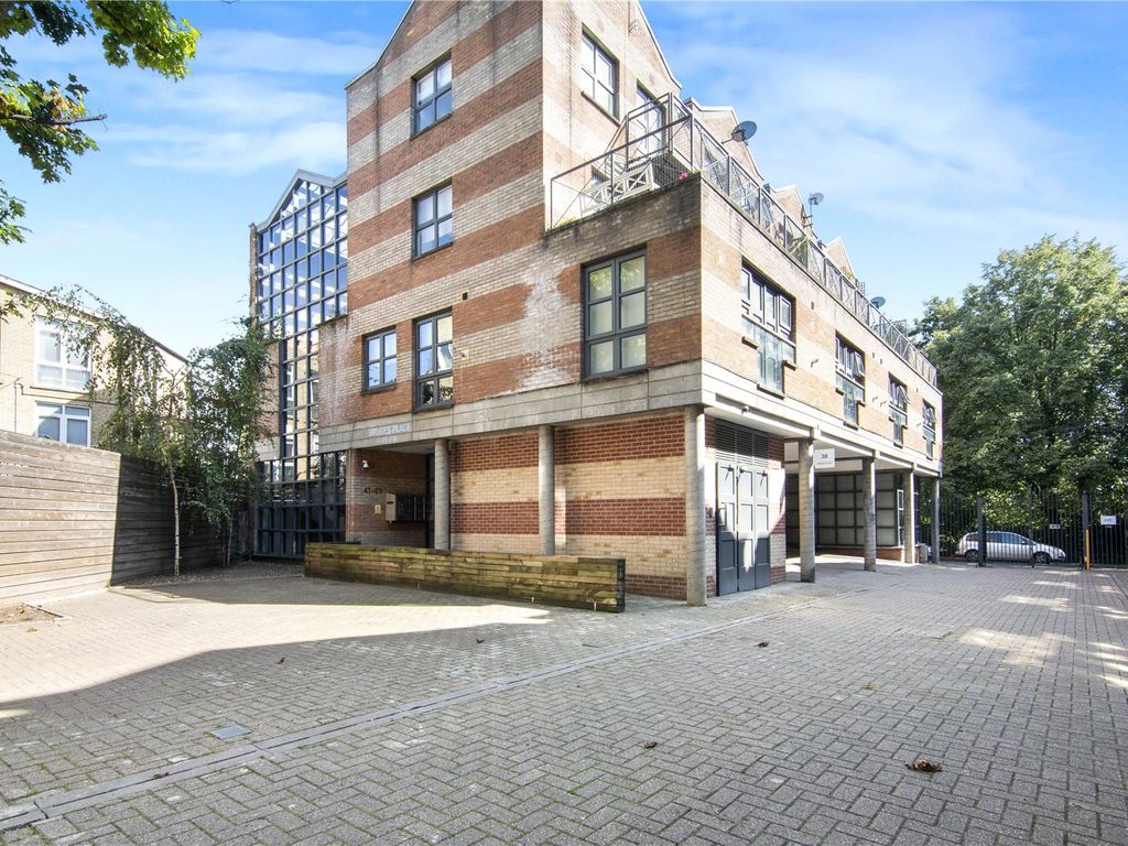 Bruges Place, London NW1  