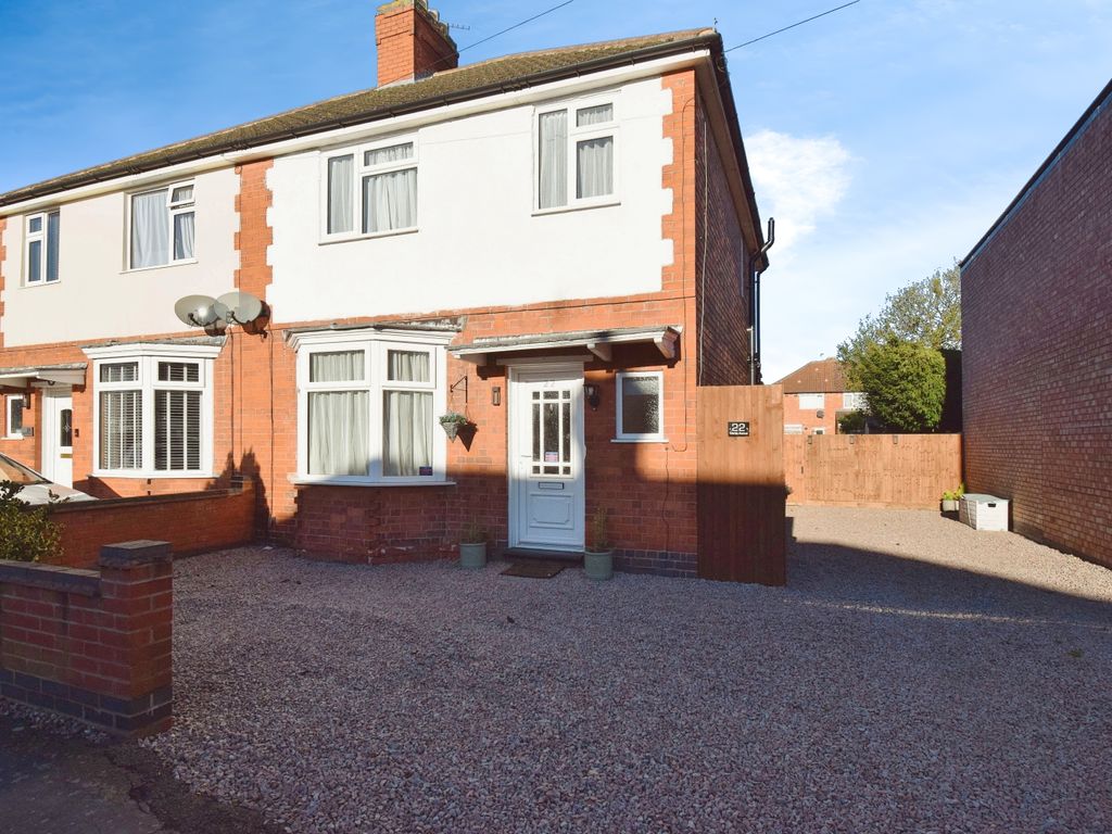 3 bed semidetached house for sale in Wanlip Avenue, Birstall, Leicester, Leicestershire LE4, £