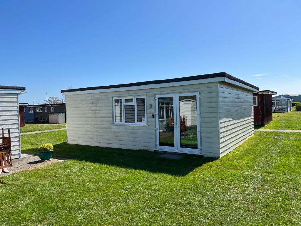 2 bed lodge for sale in Lydd Road, Camber TN31 Zoopla