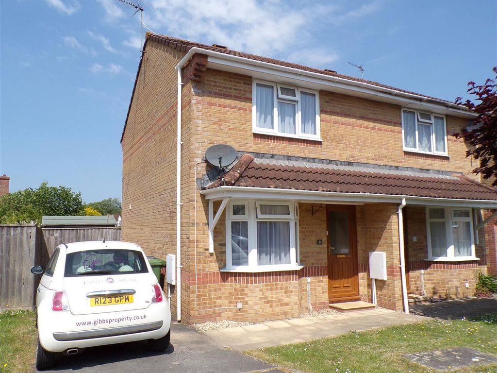 2 bed semidetached house to rent in Hazel Grove, Roundswell
