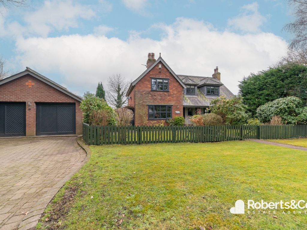 4 bed detached house for sale in Shady Lane, ClaytonLeWoods, Chorley