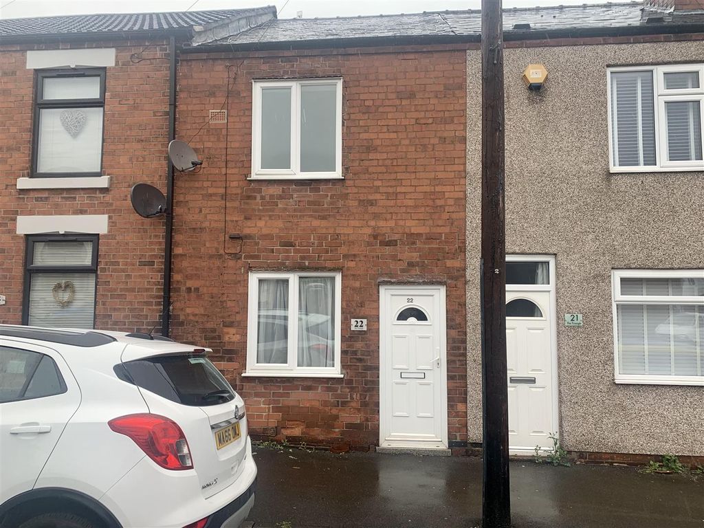 3 bed terraced house to rent in The Triangle, Ilkeston DE7, £850 pcm