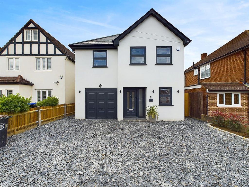 4 bed detached house for sale in Wolsey Drive, WaltonOnThames KT12, £