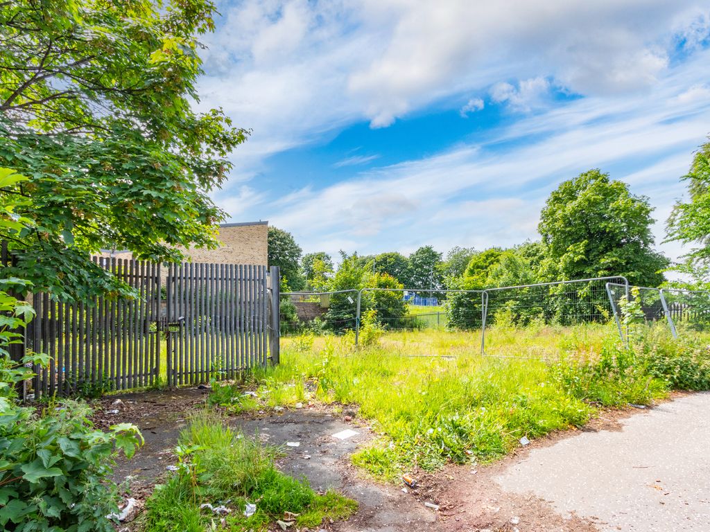 Balmore Road, Lambhill, Glasgow G22  
