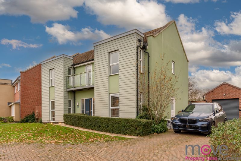 4 bed detached house for sale in Birdlip Road, Cheltenham GL52, £
