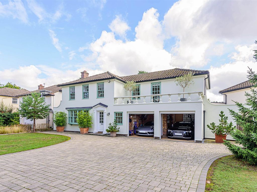 4 bed detached house for sale in Woodham Waye, Woking GU21 Zoopla