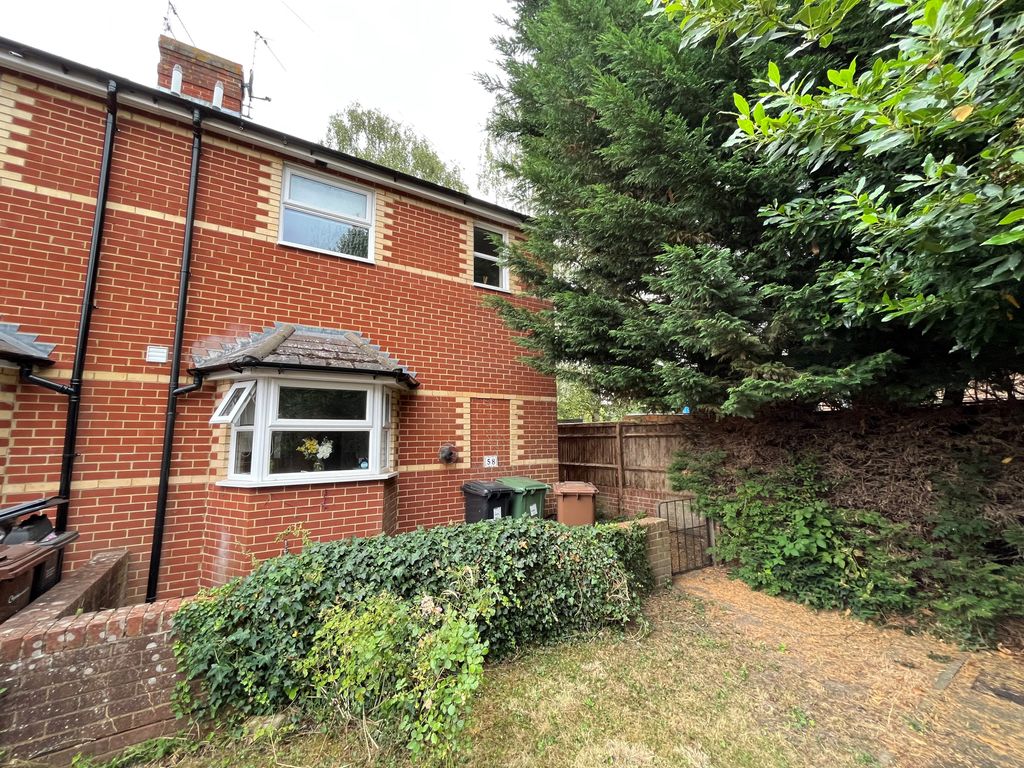 2 bed end terrace house to rent in Park Road, HenleyOnThames RG9 Zoopla