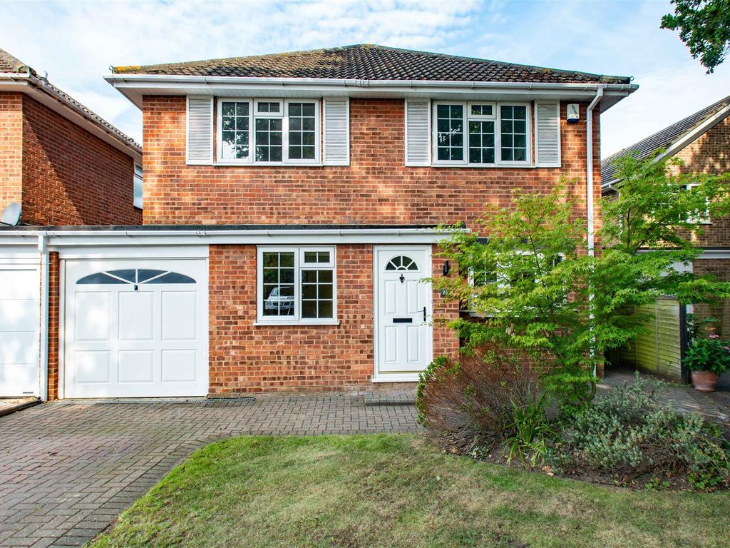 4 bed detached house for sale in Berger Close, Petts Wood, Orpington BR5, £950,000 Zoopla