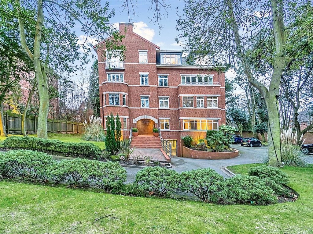 3 bed flat for sale in Park Avenue, Mossley Hill, Liverpool, Merseyside