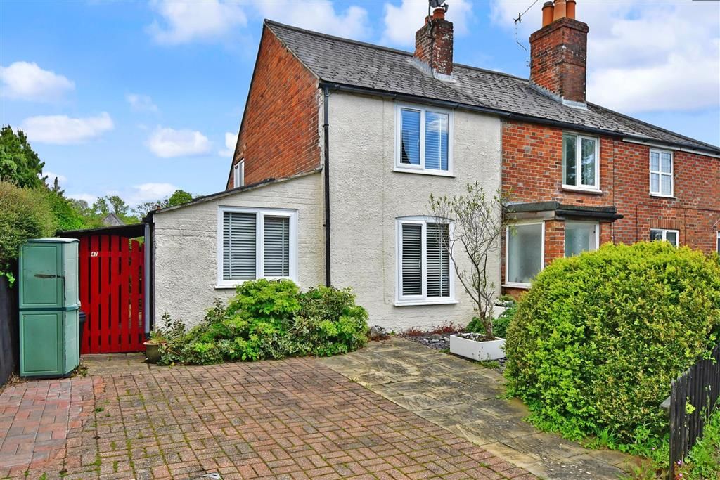 2 bed end terrace house for sale in Shide Road, Newport, Isle Of Wight