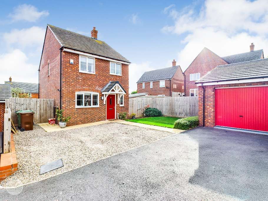 3 bed detached house for sale in Orchard Vale, Hereford HR1 Zoopla