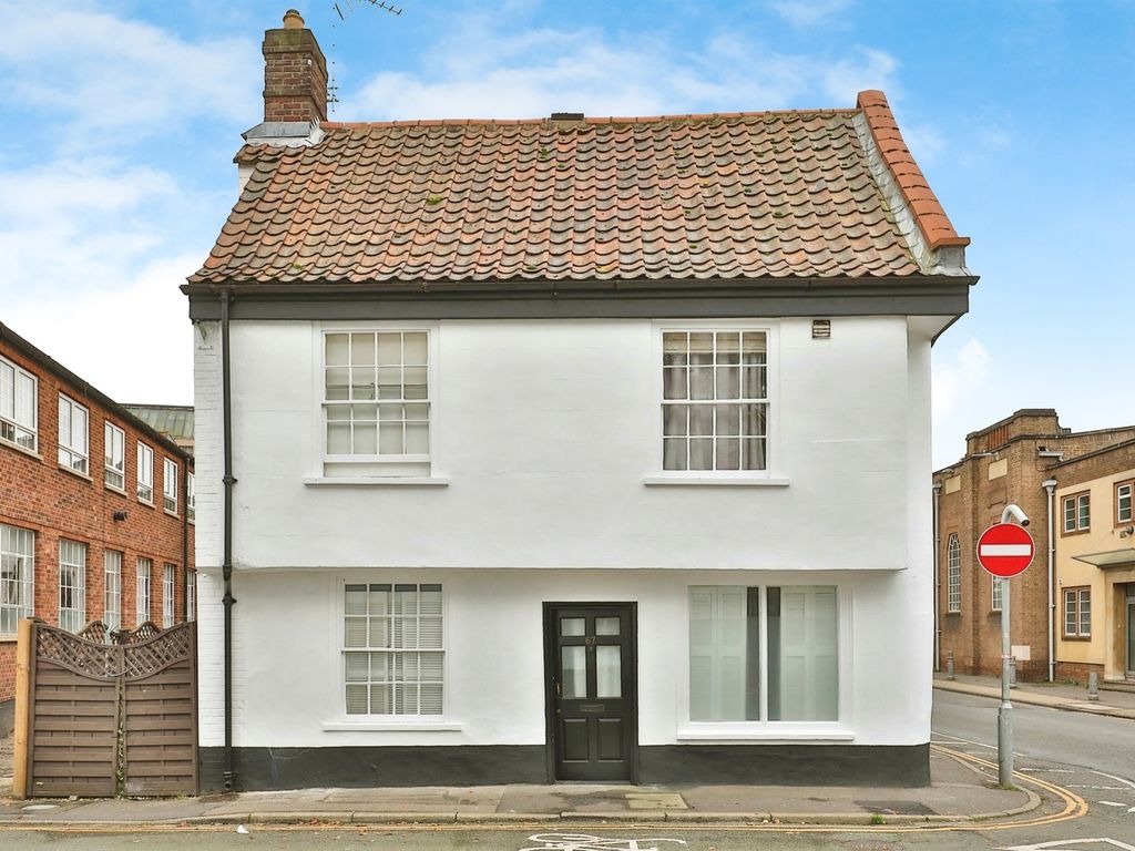 3 bed semidetached house for sale in Duke Street, Norwich NR3, £