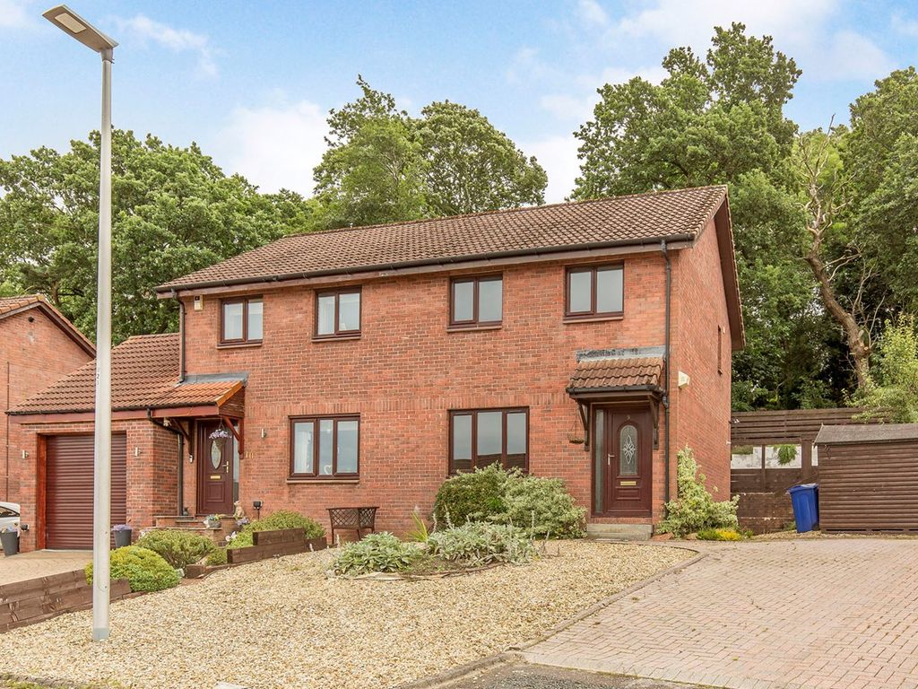 3 bed semidetached house for sale in Attlee Crescent, Mayfield