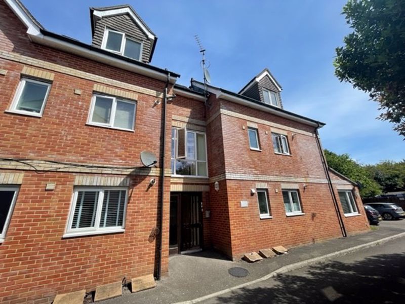 1 bed flat to rent in Talland Court, Anns Hill Road, Gosport PO12 Zoopla