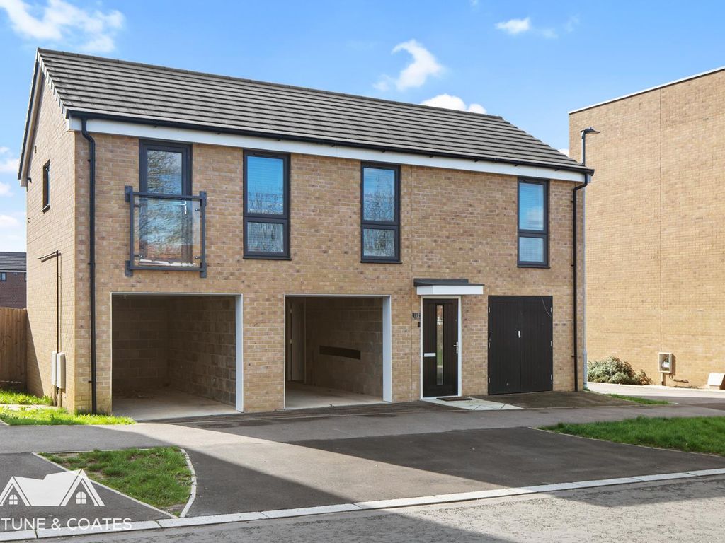 2 bed detached house for sale in Aspen Way, Harlow CM17, £232,500 Zoopla