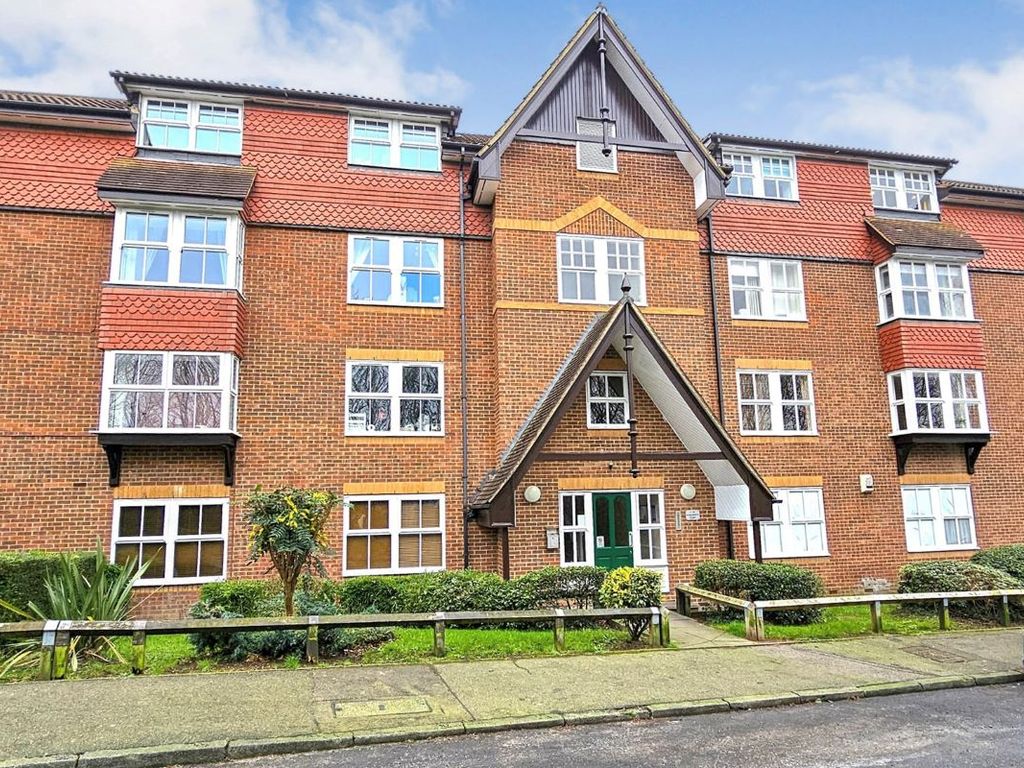 2 bed flat for sale in Flat 4 Kenilworth Court, Bow Arrow Lane