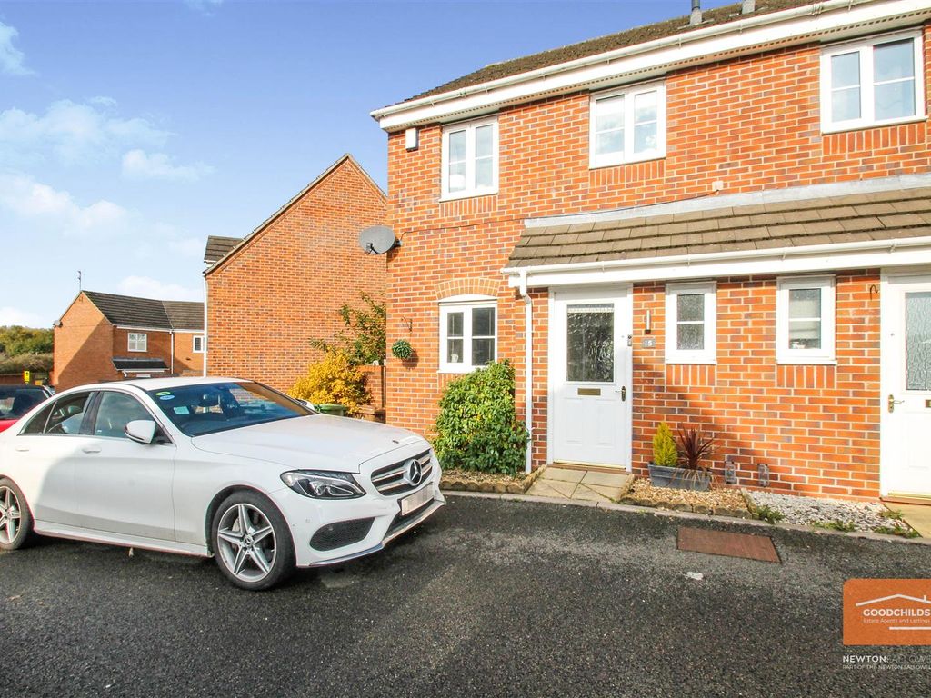 3 bed semidetached house to rent in Windrush Close, Pelsall, Walsall