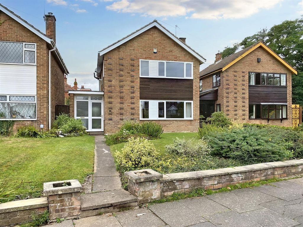 3 bed detached house for sale in Dunchurch Highway, Coventry CV5, £