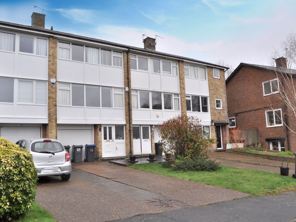 3 bed town house for sale in Buckleigh Way, Crystal Palace, London SE19