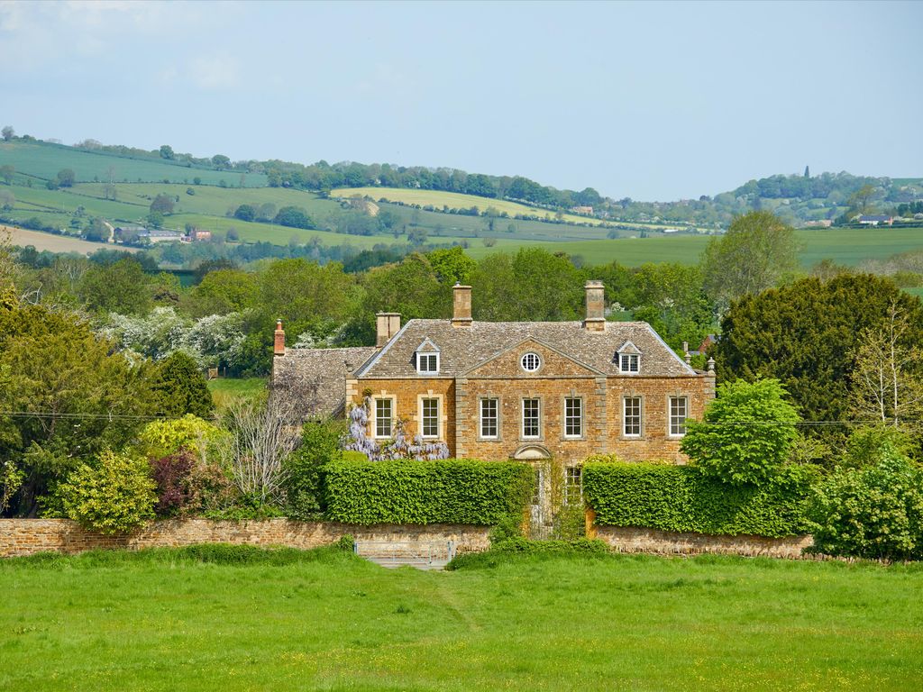 8 bed detached house for sale in Whichford, ShipstonOnStour