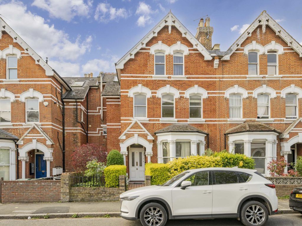 5 bed property for sale in Victoria Road, London N4 Zoopla