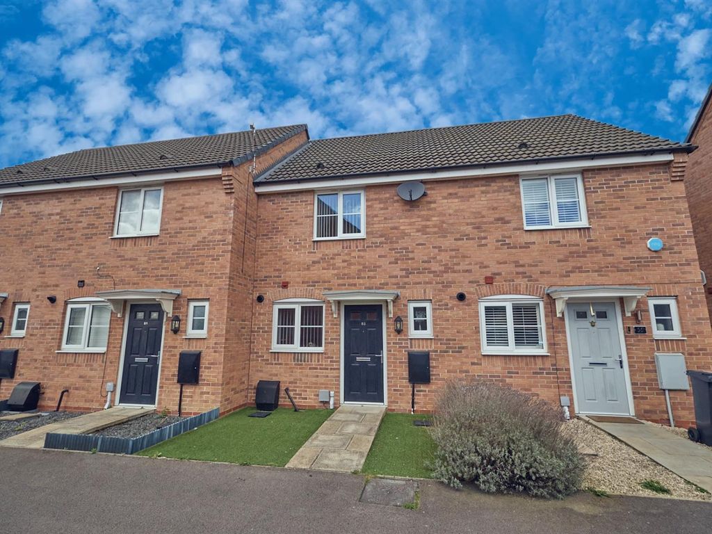 2 bed town house for sale in Slate Drive, Burbage, Hinckley LE10, £