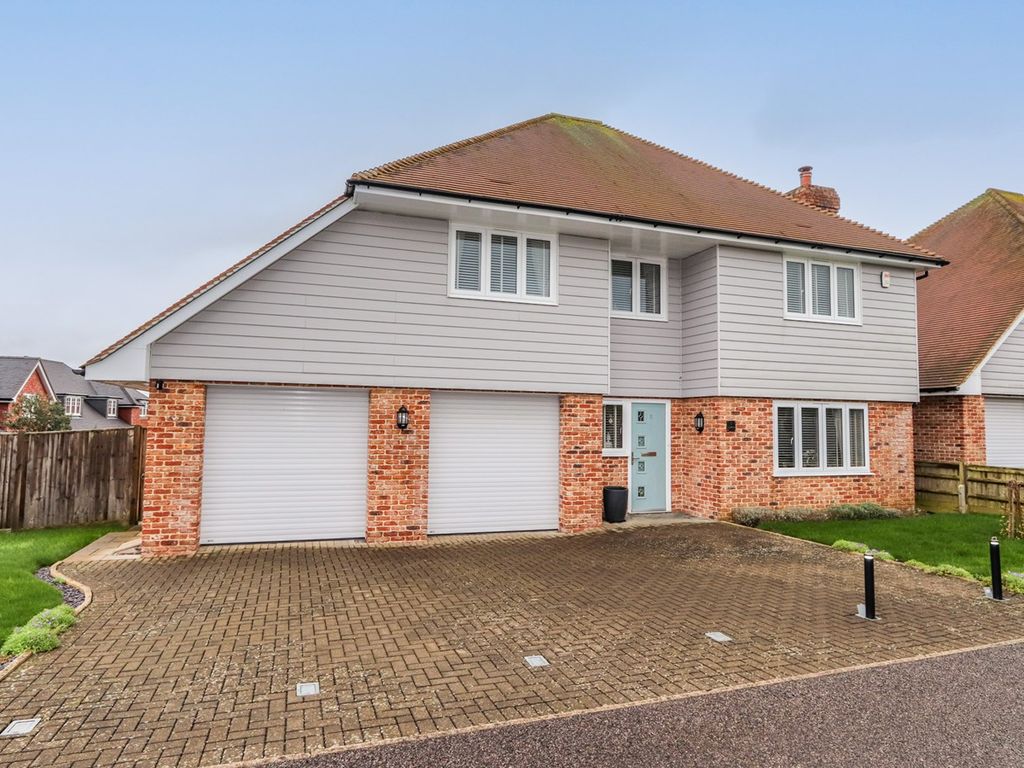 4 bed detached house for sale in 3 Thorne Close, BexhillOnSea TN39, £