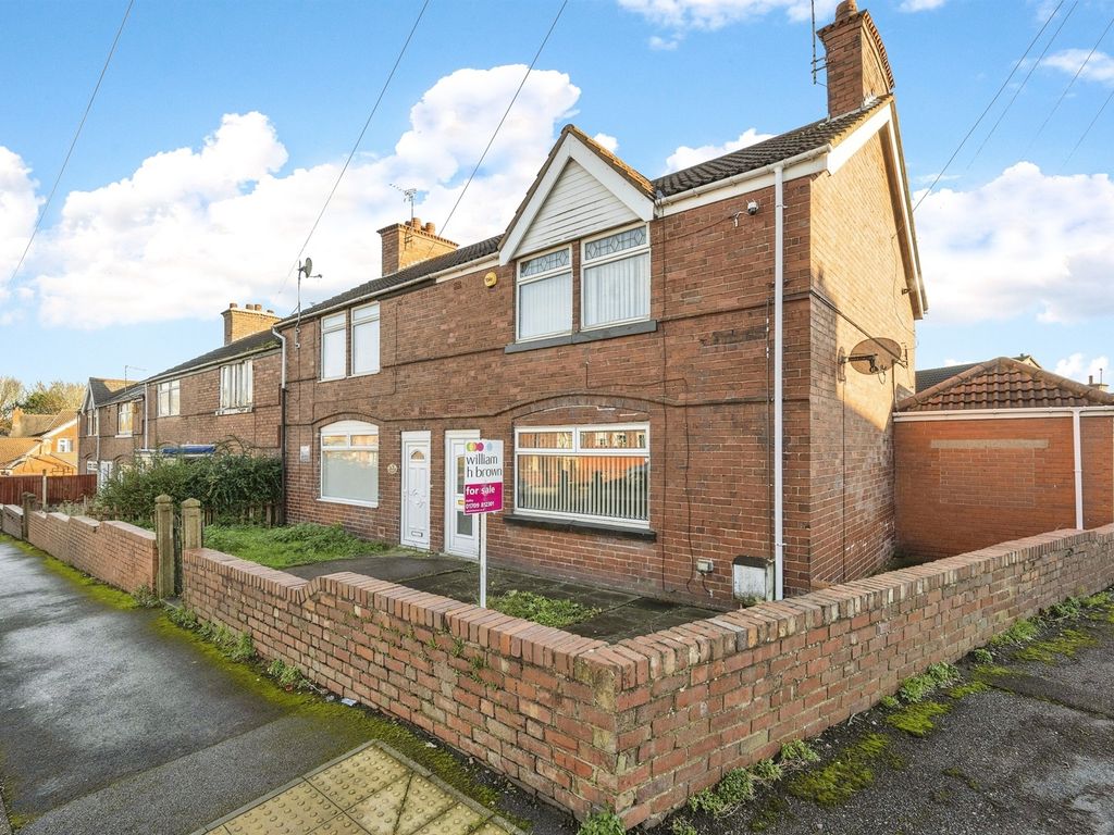3 bed end terrace house for sale in King Avenue, Maltby, Rotherham S66