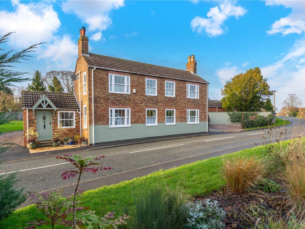 4 bed detached house for sale in Martin Road, Timberland, Lincoln LN4, £375,000 Zoopla
