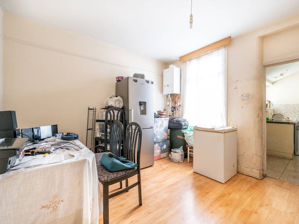 2 bed property for sale in Neville Road, Forest Gate, London E7, £