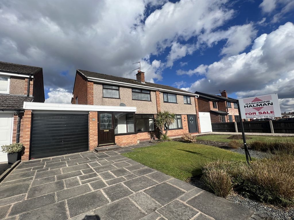 3 bed semidetached house for sale in Waltham Drive, Cheadle Hulme