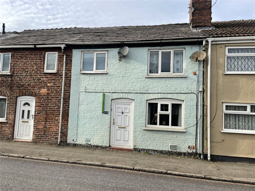 3 bed terraced house for sale in Crewe Road, Sandbach, Cheshire CW11