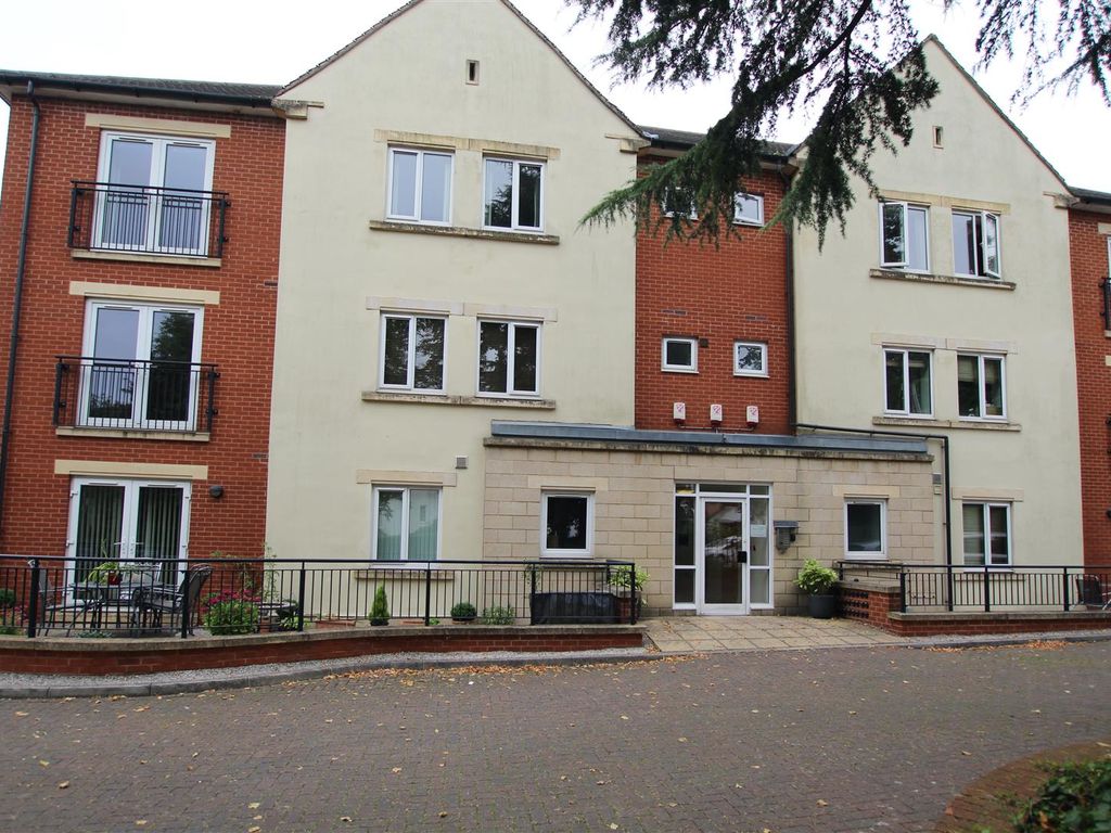 2 bed flat to rent in Greenbanks, Woodthorpe, Nottingham NG5, £850 pcm