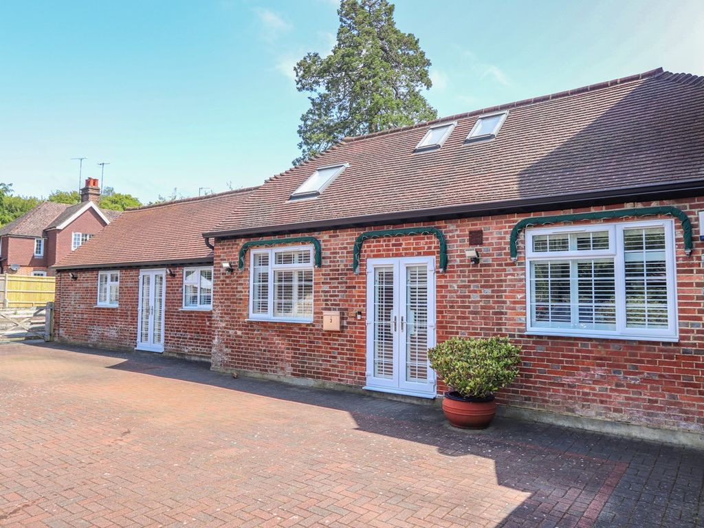 2 bed semidetached house for sale in Parkgate Studios, Catsfield TN33