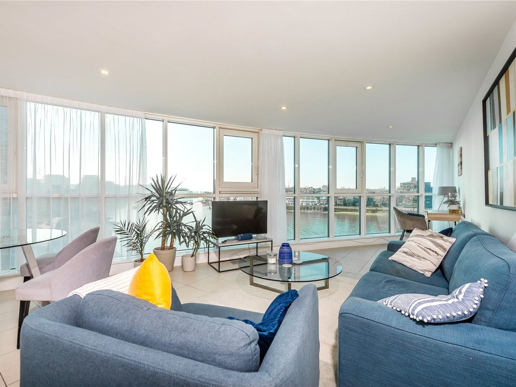 2 bed flat for sale in Hamilton House, St Wharf, Vauxhall SW8