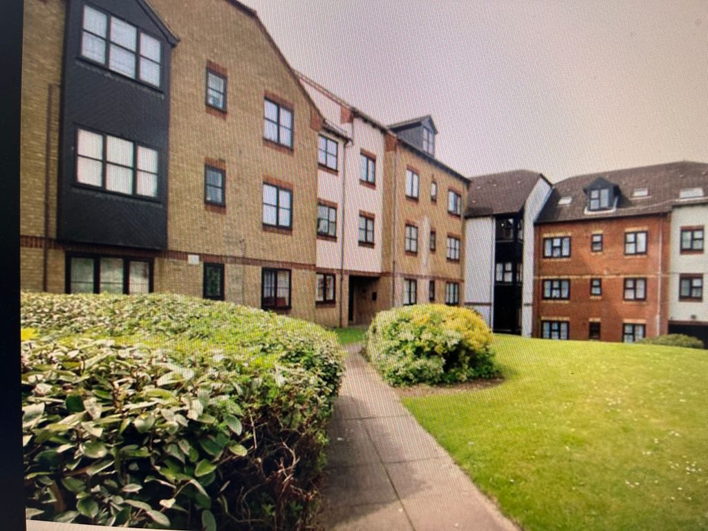 1 bed flat for sale in The Ridings, Luton LU3 Zoopla