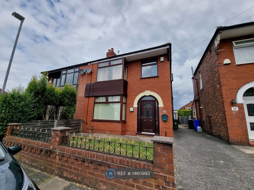 3 bed semidetached house to rent in Fairbourne Road, Denton