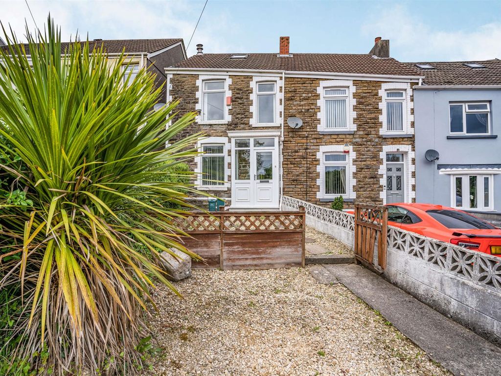 3 bed end terrace house for sale in Caemawr Road, Morriston, Swansea
