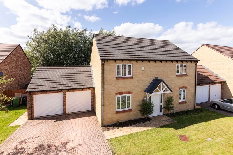 4 bed detached house for sale in Spring Field Way, Sutton Courtenay