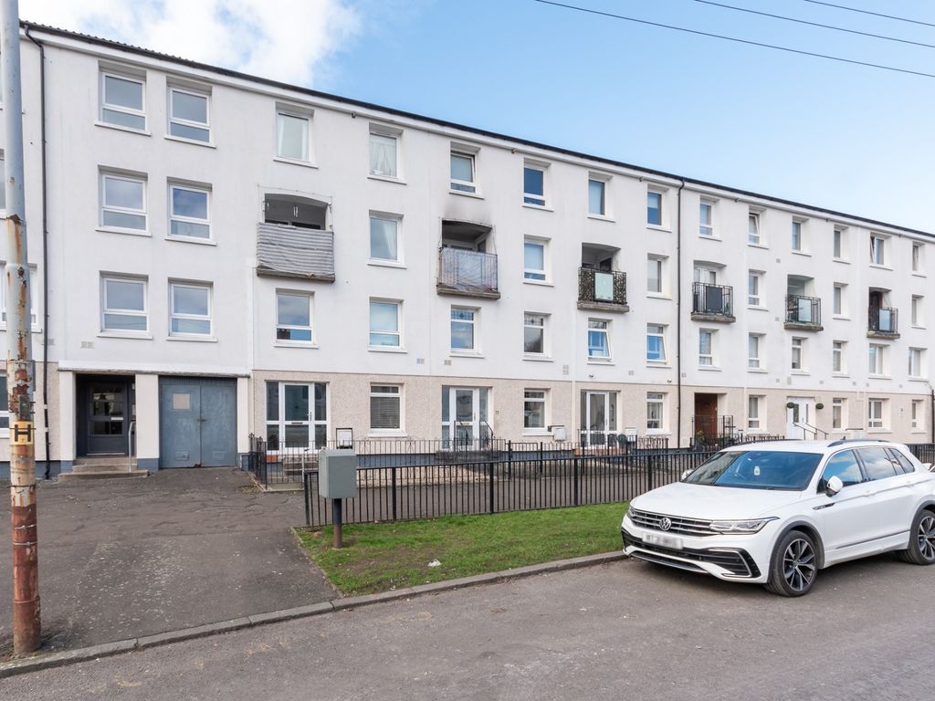 3 bed to rent in Avenue, Knightswood, Glasgow G13