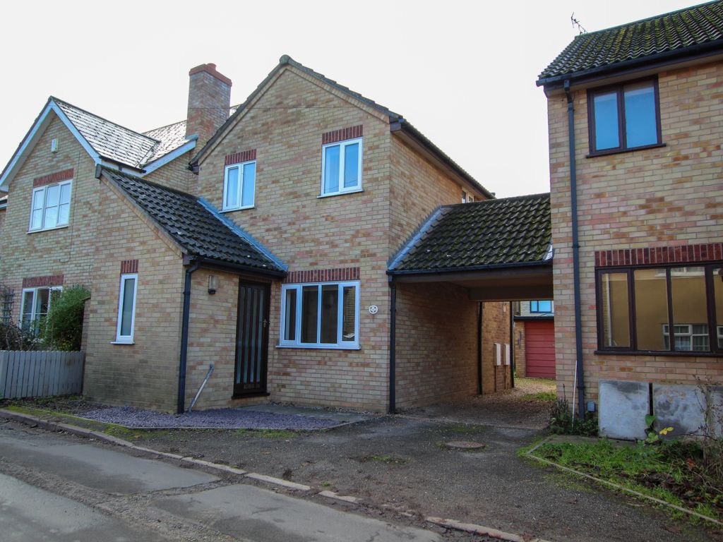 3 bed linkdetached house for sale in Rooks Street, Cottenham