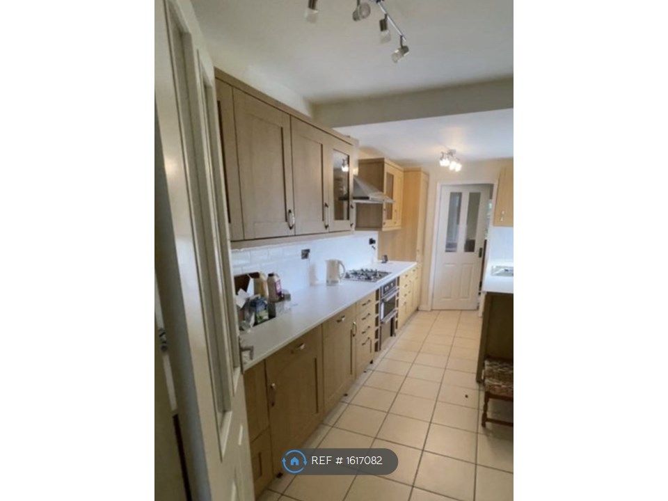 4 bed terraced house to rent in Allesley Old Road, Coventry CV5, £1,295