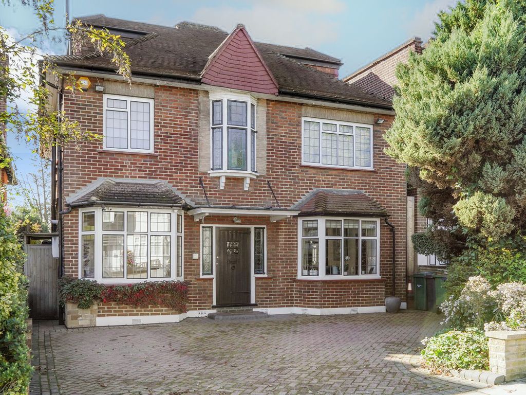 5 bed detached house for sale in Arden Road, London N3, £1,850,000 Zoopla